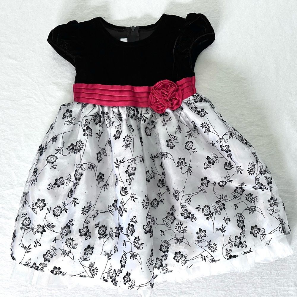 Bonnie Jean Girls 3T Holiday Dress Black Velvet Red Waist Flower White Skirt